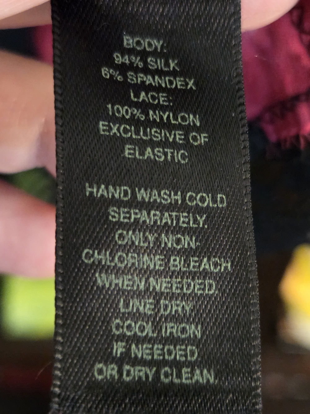 Vintage White House Black Market Black & Red Floral Silk-Blend Chamise - Size S - Picture 4 of 8